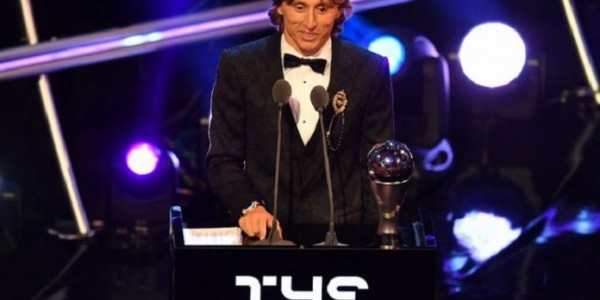 Ronaldo dan Messi Tak Hadir dalam Penobatan Pemain Terbaik Dunia, Luka Modric Ngambek