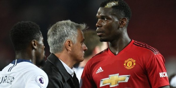 Tak Sreg dengan Mourinho, Pogba Buka Opsi Cabut dari MU
