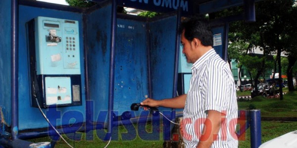 Telepon Umum Rusak