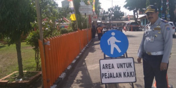 Beri Rasa Nyaman Penumpang, Taman dan Pedestrian Terminal Kalideres Dibenahi