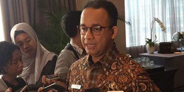 Sekarung e-KTP Kececer, Gubernur Anies Sarankan Laporkan ke Polisi
