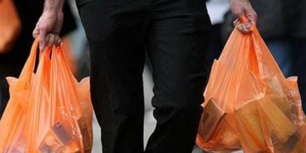 Siap-siap, Pemprov DKI Bakal Larang Penggunaan Kantong Kresek