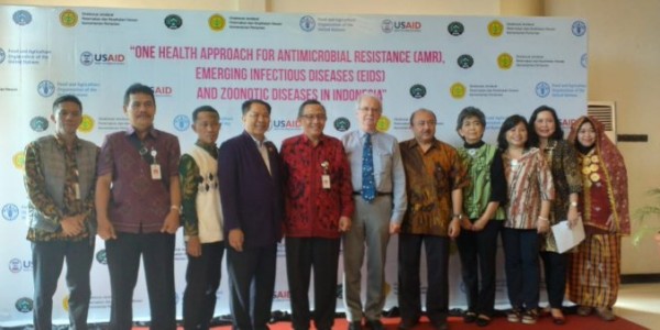 Warga Diminta Waspadai Ancaman Penyakit dan Resistensi Antibiotik Ternak