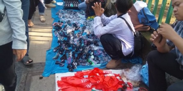 PKL Ketiban Rejeki di Kampanye Akbar Prabowo-Sandi