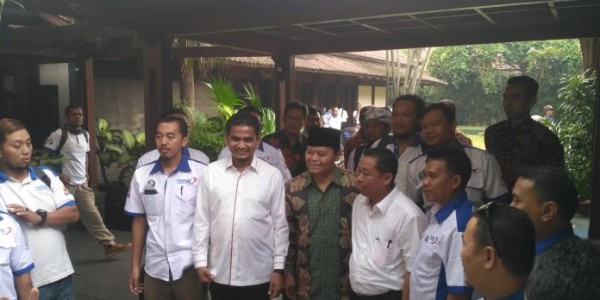HNW Sebut Kaum Buruh Ikut Andil dalam Kemerdekaan Indonesia