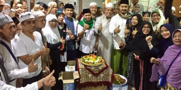 Jamaah Haji Mandiri Duren Sawit Mengadakan Tasyakuran Malam HUT RI Di Mekkah