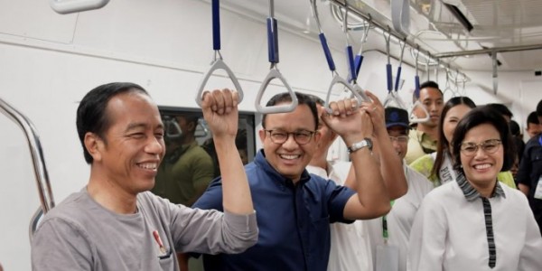 Jokowi: Rawat dan Jaga MRT Kita