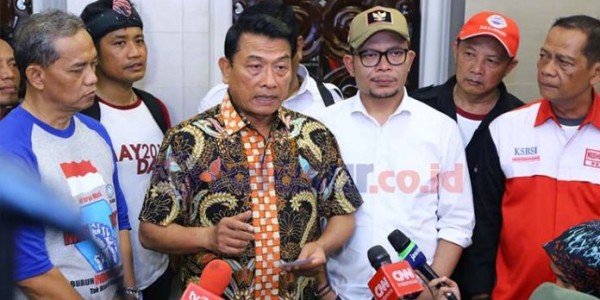 Moeldoko Salut Dengan Prestasi Dua Mahasiswa Unpar Bandung