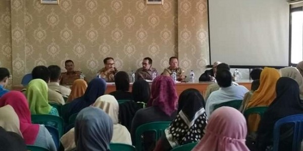 Miris, Ratusan Calon Siswa di Bekasi Terancam Gagal Sekolah