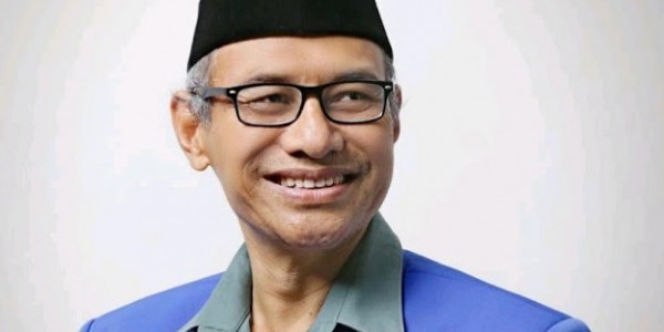SAATNYA BERWUKUF