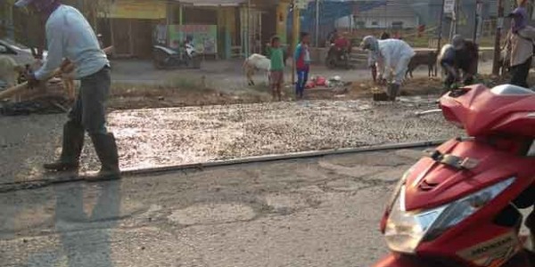 Disindir RK, Jalan Raya Babelan Mulai Diperbaiki