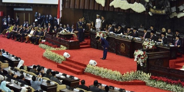 Usulan 10 Pimpinan MPR, Hanya Memenuhi Syahwat Parpol