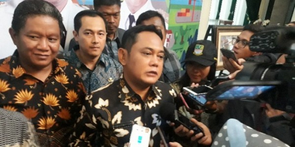 Bupati Bekasi Sebut 70 Persen ASN Gunakan Mobil Merek Ini