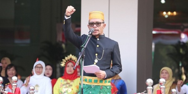 Menaker Hanif Dhakiri  :  HUT Proklamasi Ke-74, Momentum Landasan Bekerja Dan Berkarya
