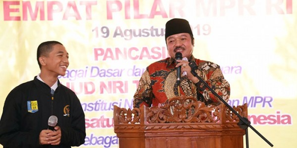 Idris Laena M.H : Sosialisasi Empat Pilar MPR Di SMA 15 Jakarta Utara