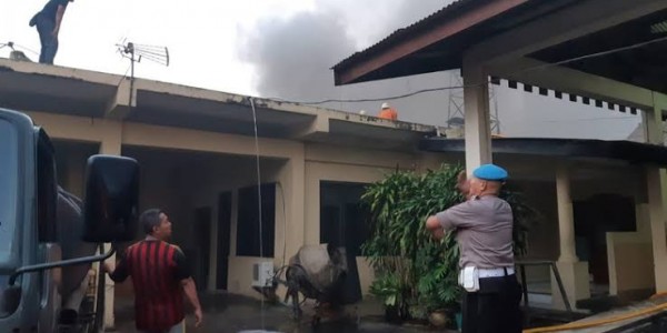 Ruang Penyimpanan Peluru Polda Metro Terbakar