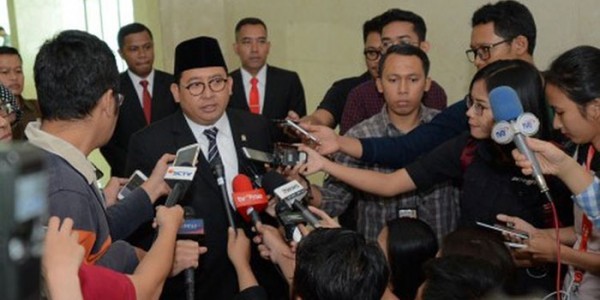 SITUASI MENCEKAM IBU PERTIWI BERLINANG AIR MATA