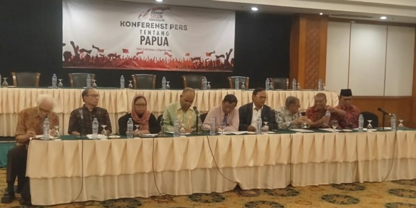 Simon Patrice: Masalah Papua Adalah Soal Kesenjangan Ekonomi dan HAM