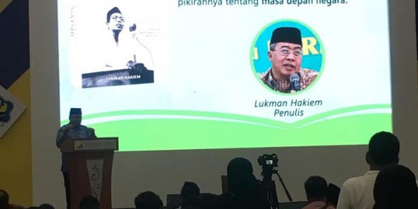 Mengapa Saya Menulis Biografi Mohammad Natsir?