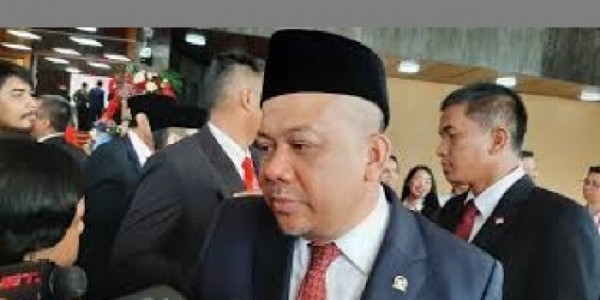 Fahri Sarankan KPAI Urus Anak Jalanan dan Putus Sekolah Saja