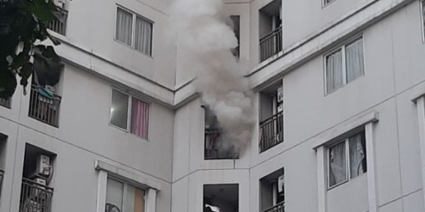 Kebakaran Aparteman Kalibata City, Dua Orang Luka