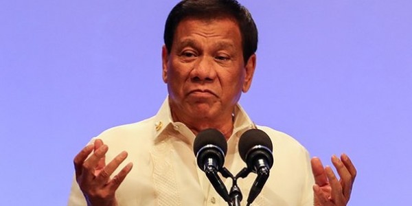 China Tawarkan Kesepakatan Gas ke Duterte, Syaratnya Kasus Arbitrase Diabaikan