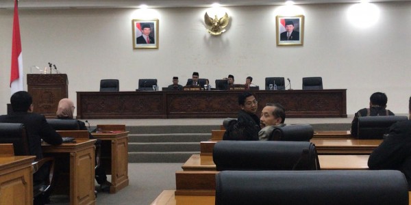 Tujuh Fraksi Resmi Dibentuk, NasDem Masih Nunggu Rekom