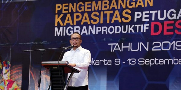 Menaker Hanif Dhakiri, Minta Petugas Desmigratif  Bantu Pendataan Pekerja Migran
