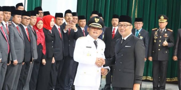 Lipsus 100 Hari Kerja Bupati Bekasi Ngejomblo, Warga Nilai 100 Hari Kerja Bupati Eka Gagal