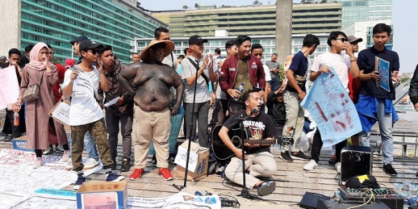 Jurnalis Gelar Aksi Galang Sejuta Masker untuk Korban Kabut Asap