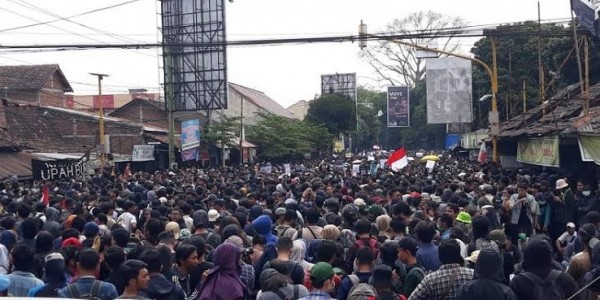 Gejayan Memanggil, Lautan Manusia Kepung Bundaran UGM
