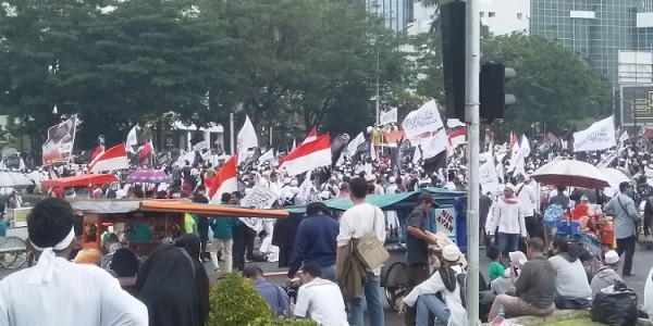 Sambil Bubar, Aksi Mujahid 212: Mundur Jokowi Sekarang Juga