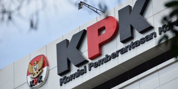 Emil Salim Cs Dukung Presiden Keluarkan Perppu KPK