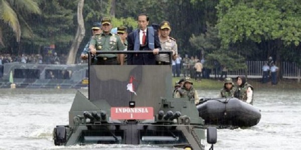 Pemerintahan Jokowi Dinilai Tak Punya Arah yang Jelas Soal Modernisasi Alutsista TNI