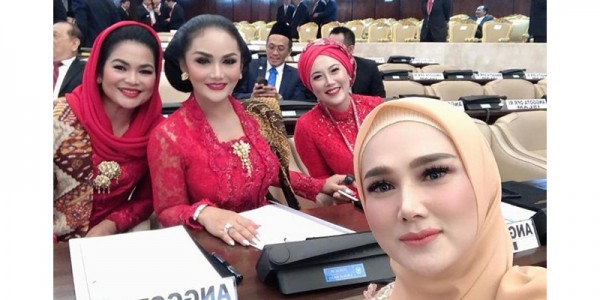 Sekarang Negara Belikan Beras untuk Mulan Jameela dan Beberapa Selebrita