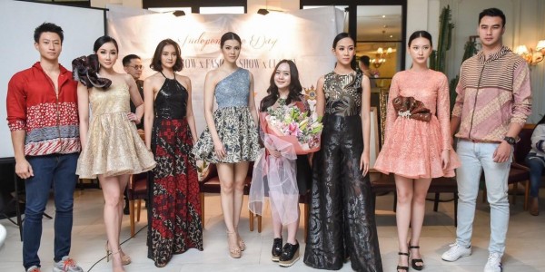 Sosok Designer Muda Barbie, Konsisten Menyajikan Karya Batiknya