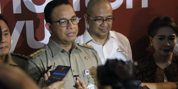 Gubernur Anies Dorong Pasar Jaya Perbanyak Bioskop Rakyat di Pasar-Pasar
