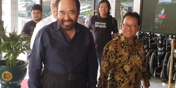 Bertemu Prabowo, Paloh Tegaskan Tak Bahas Kursi Menteri