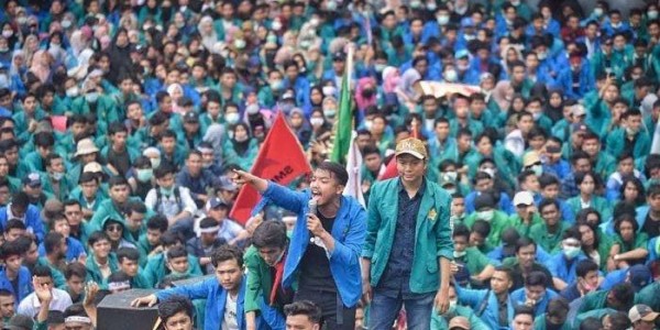 Ribuan Mahasiswa Gelar Aksi Depan Istana Negara
