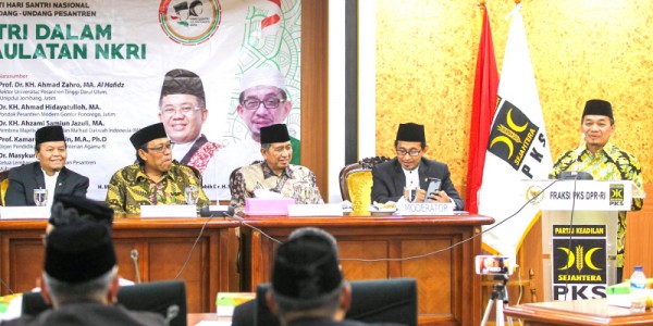 Peran Santri Dalam Menjaga Kedaulatan NKRI