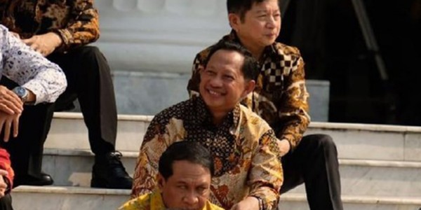 Jokowi Pilih Muhammad Tito Karnavian Sebagai Mendagri