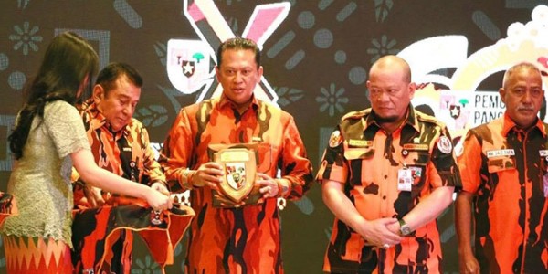 Ketua MPR Bambang Soesatyo Terima Penghargaan Yanda Satya Pemuda Pancasila