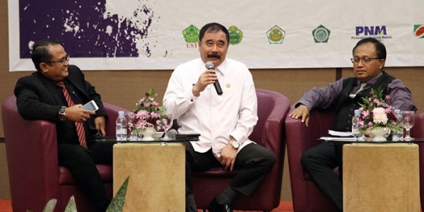 Sekjen DPD RI, Reydonnyzar Moenek Perda Harus Mampu Optimalkan Skema Pendanaan Daerah