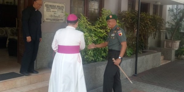Jelang Silaturahmi Kebangsaan, Danrem 083/Baladhika Jaya Kunjungi Tokoh Agama