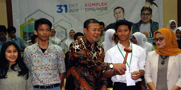 Fraksi PKB DPR Gelar " Millenial Road To Parliament "