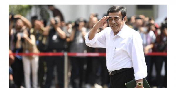 DPR Bakal Panggil Menteri Agama Terkait Larangan Cadar dan Celana Cingkrang