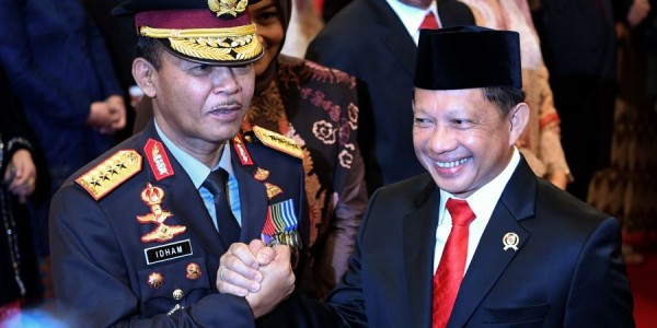 Hari Ini, Tito Serahkan Panji Polri Ke Idham Azis