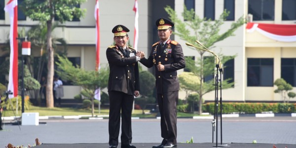 Panglima TNI Hadiri Upacara Panji-Panji Polri Tribrata