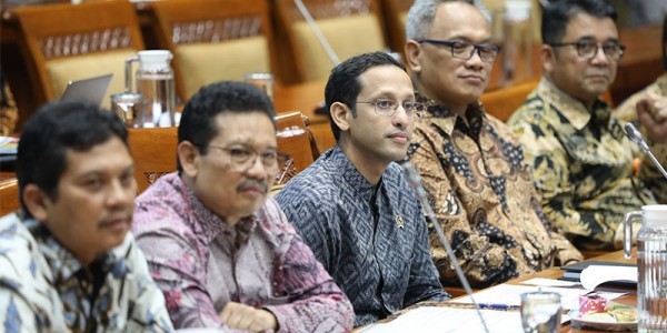 Raker Perdana dengan DPR, Nadiem: Ini Pengalaman Pertama Saya