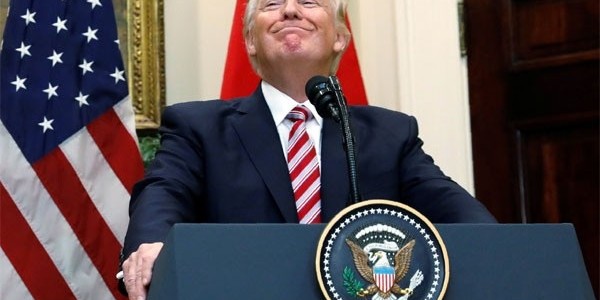 Gegara Cuitan Trump, Pejabat AS Kurang Tidur